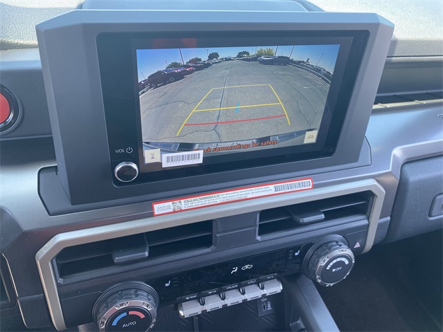 Vehicle image 19 of 27