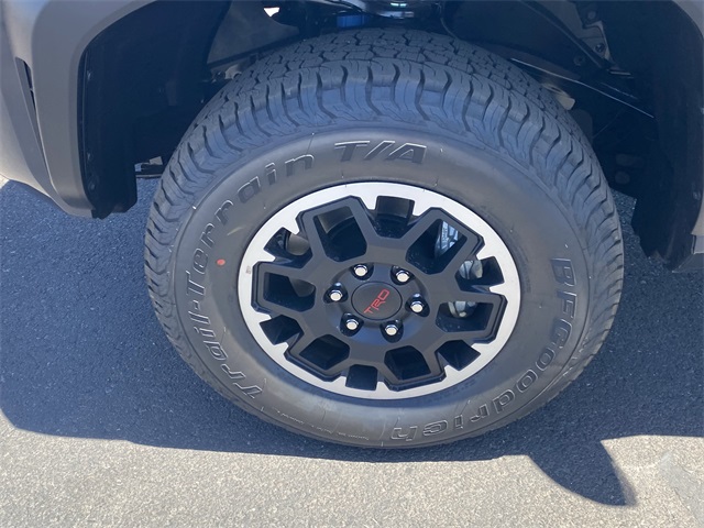 Vehicle image 12 of 27