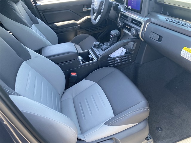 Vehicle image 26 of 27