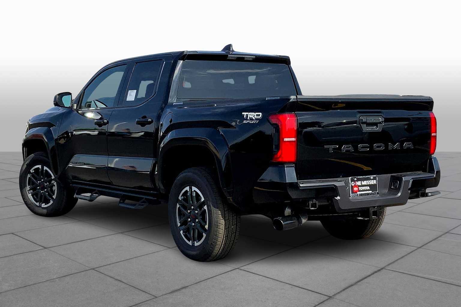 Vehicle image 5 of 22