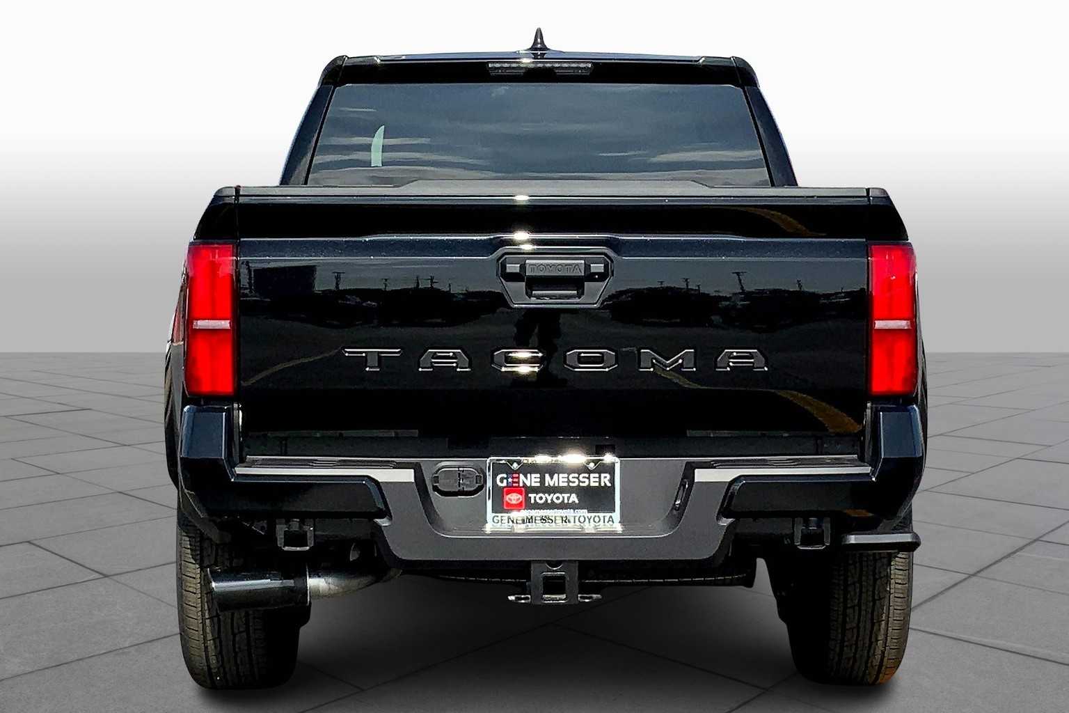 Vehicle image 4 of 22