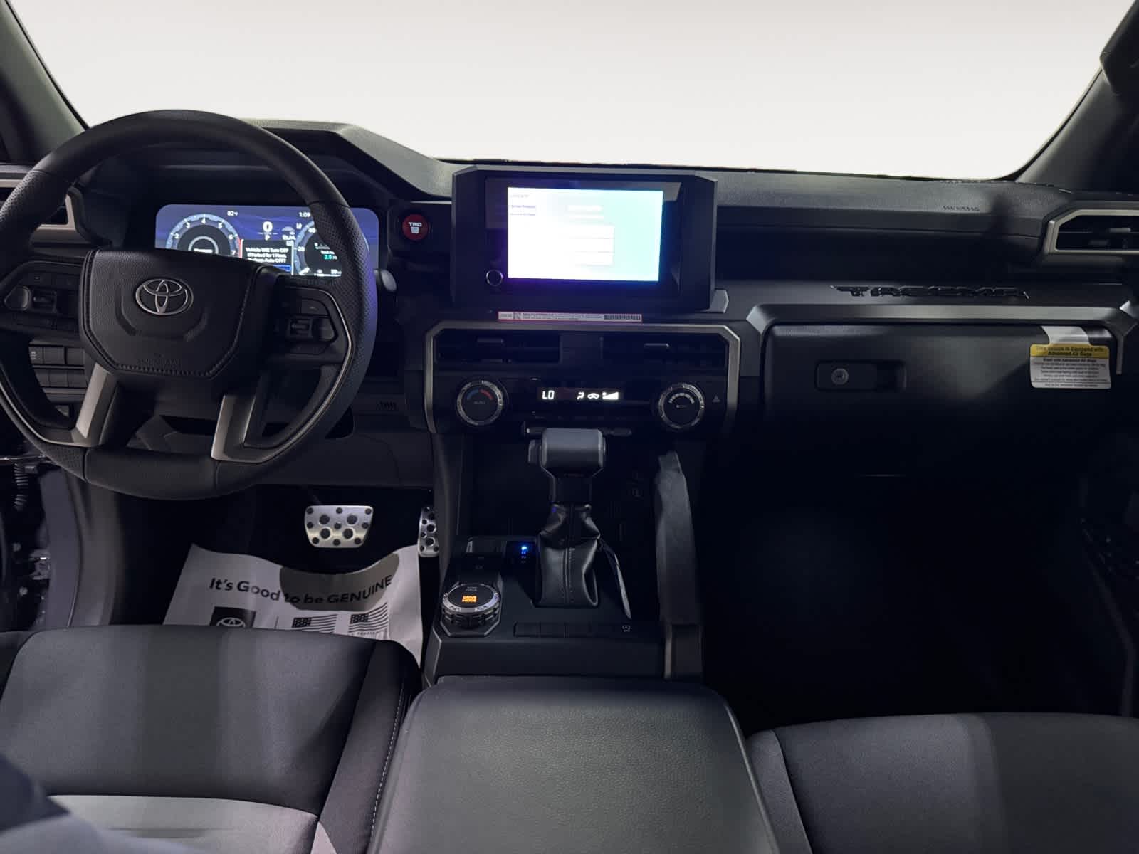 2025 Toyota Tacoma TRD Sport Image 13 of 17