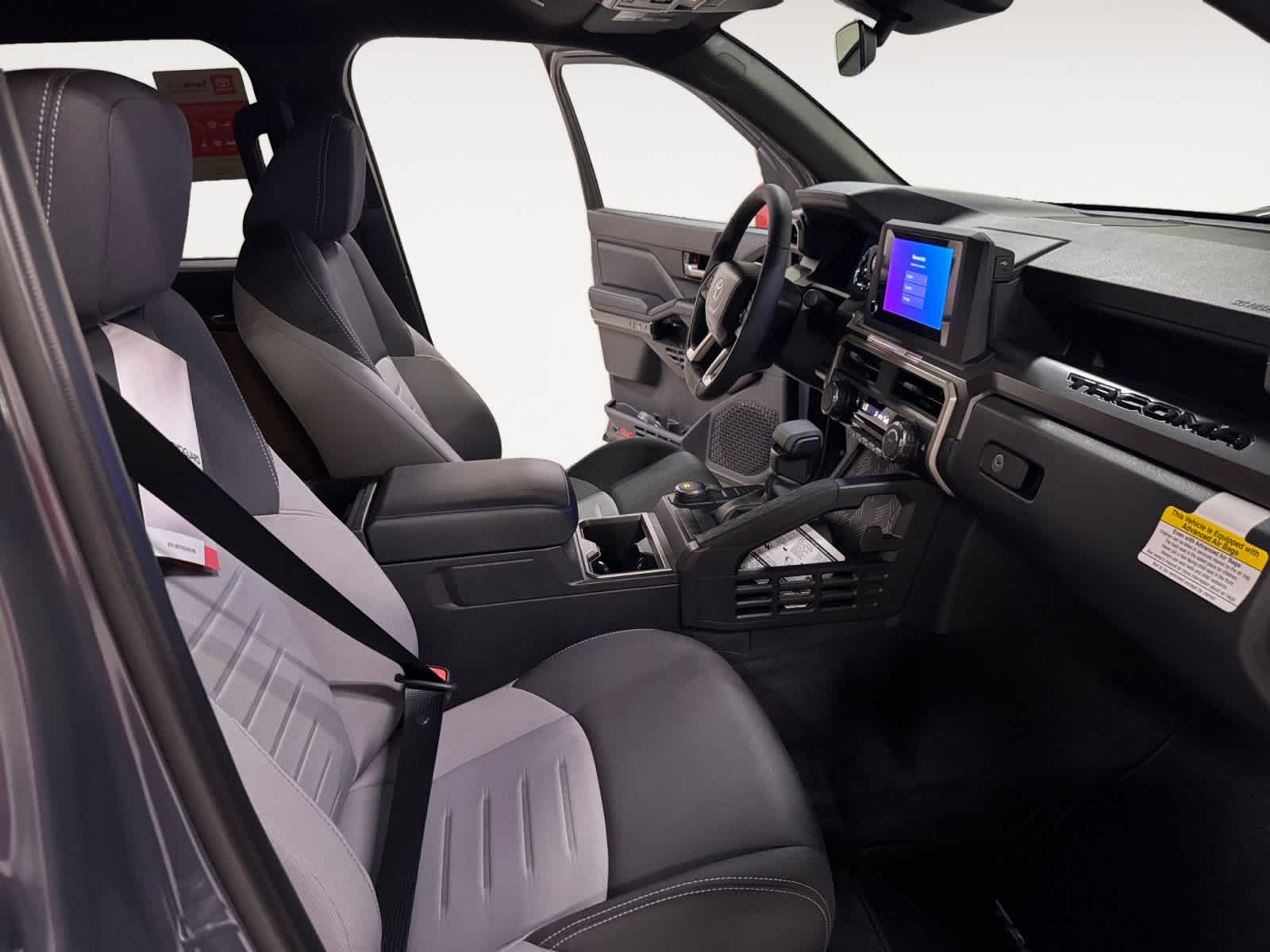 2025 Toyota Tacoma TRD Sport Image 11 of 17