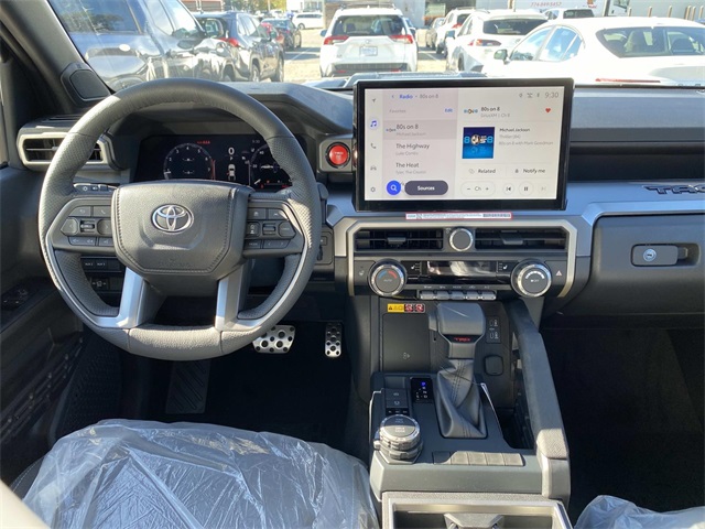 2025 Toyota Tacoma TRD Sport Image 6 of 15