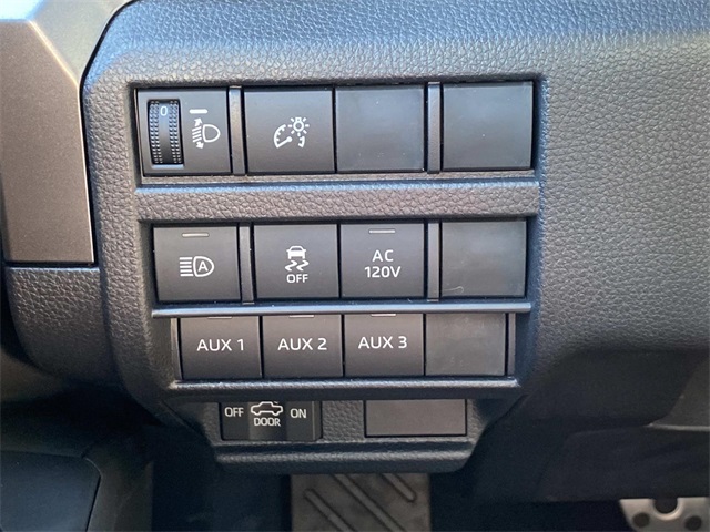 2025 Toyota Tacoma TRD Sport Image 10 of 15