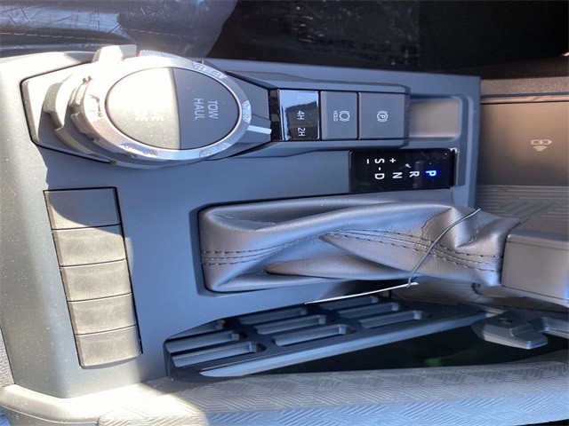 2025 Toyota Tacoma TRD Sport Image 14 of 15