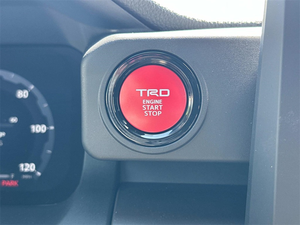 Vehicle image 31 of 32