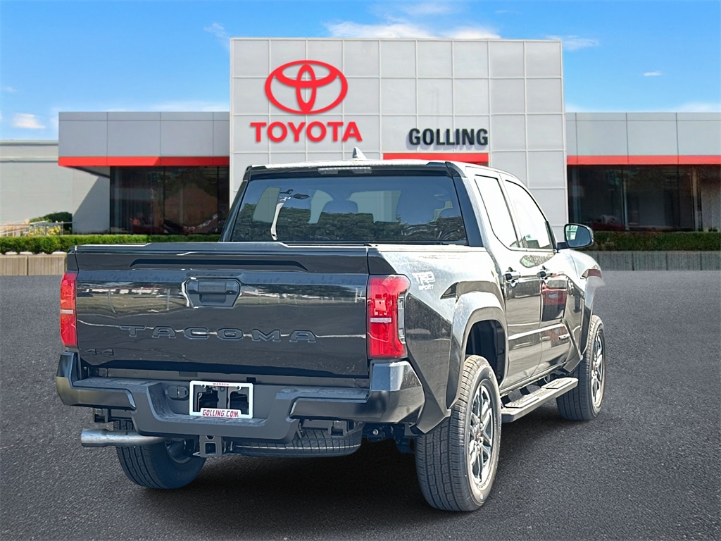Vehicle image 4 of 32