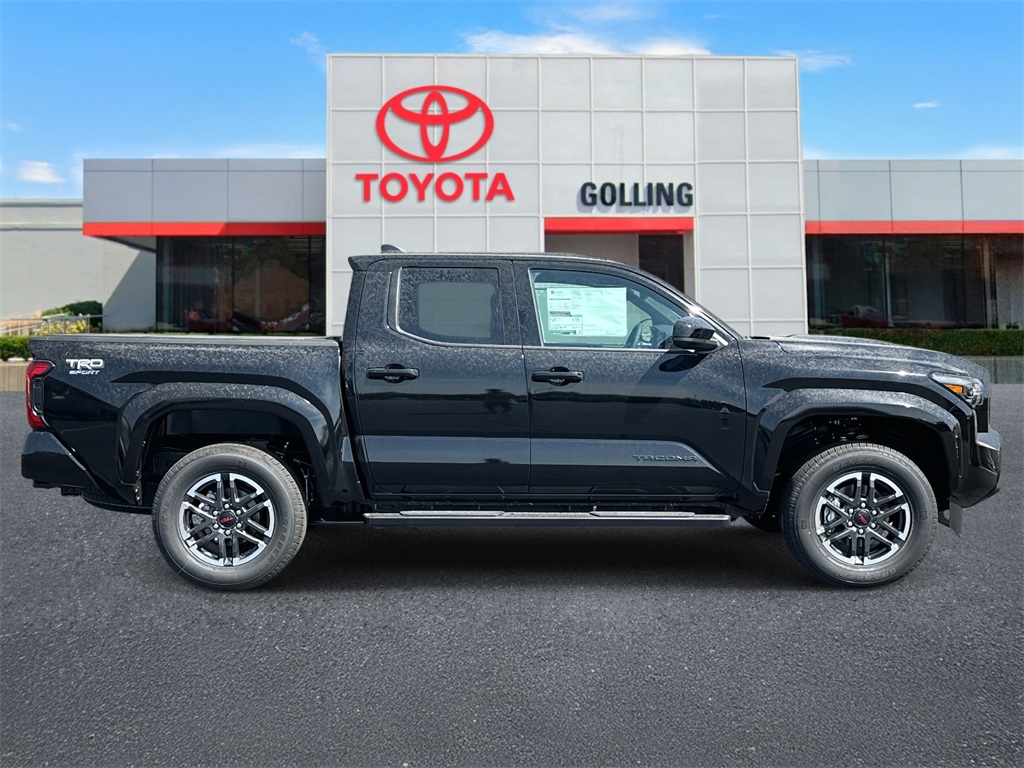 Vehicle image 3 of 32