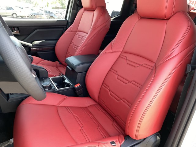 Vehicle image 14 of 20