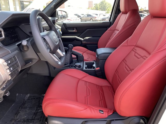 Vehicle image 13 of 20