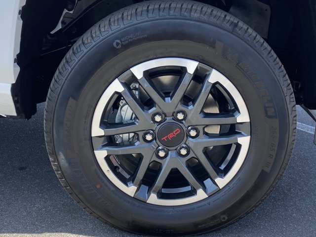 Vehicle image 7 of 20