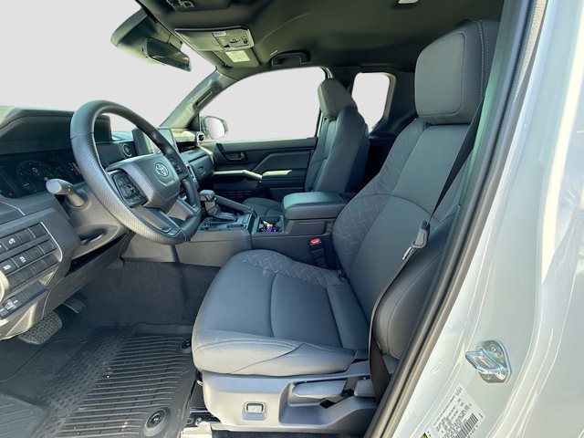Vehicle image 14 of 30