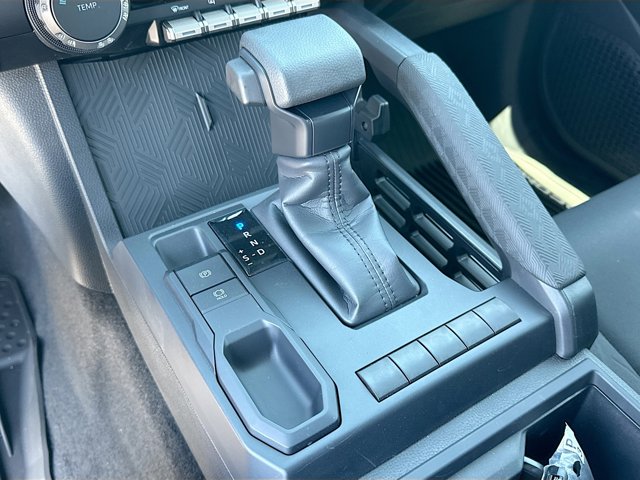 Vehicle image 22 of 30