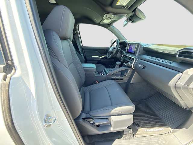 Vehicle image 13 of 30