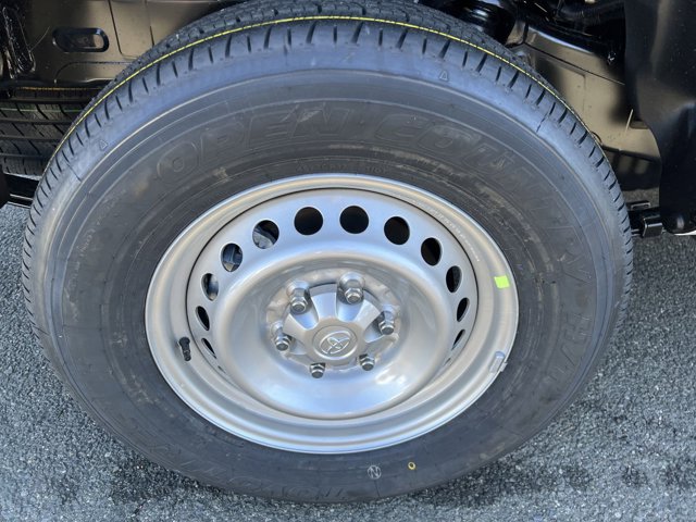 Vehicle image 7 of 10