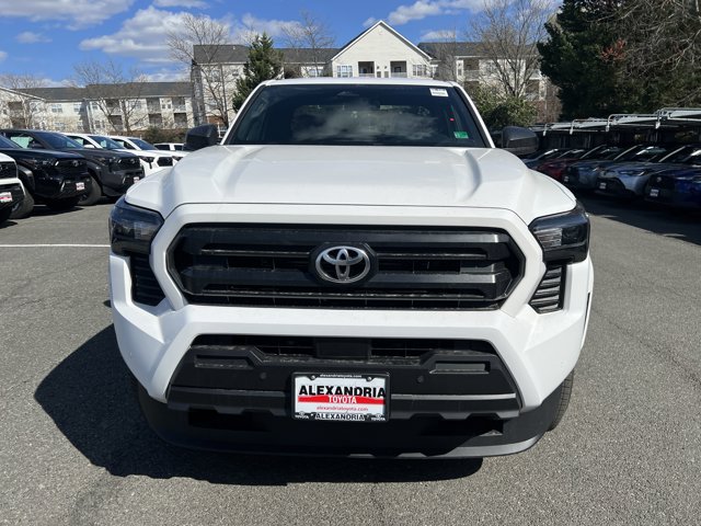 Vehicle image 3 of 10