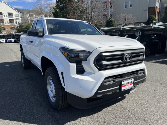 Vehicle image 5 of 10