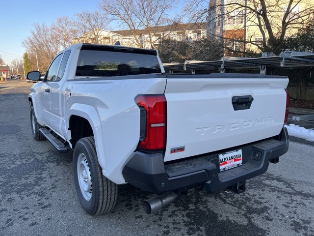 Vehicle image 6 of 10