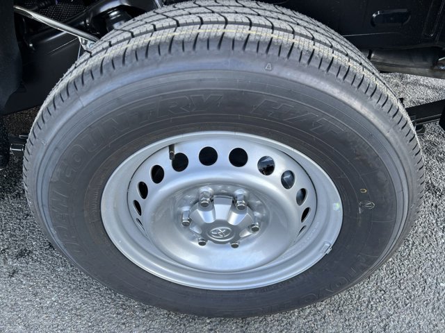 Vehicle image 7 of 10