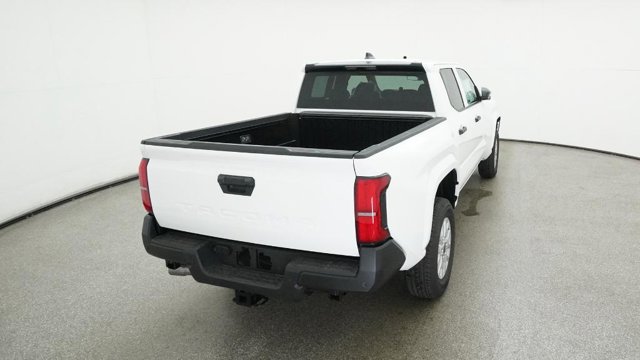 Vehicle image 16 of 32