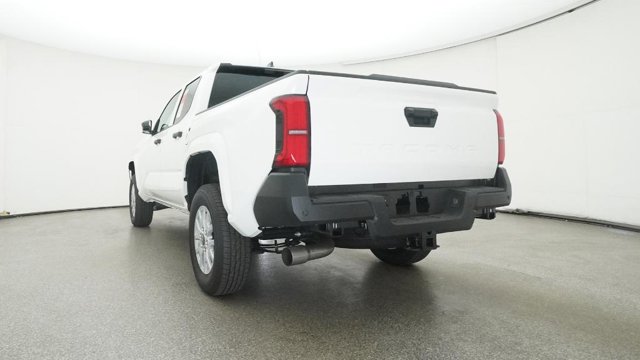 Vehicle image 31 of 32