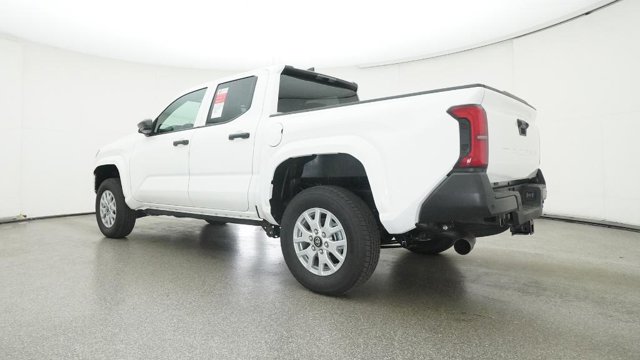 Vehicle image 27 of 32