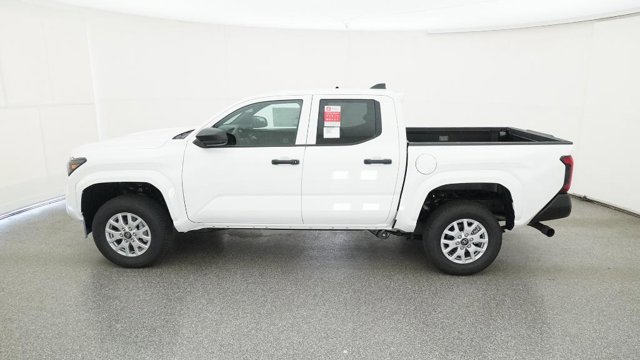 Vehicle image 26 of 32