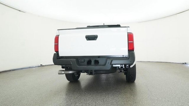 Vehicle image 31 of 32
