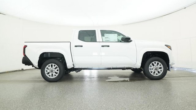 Vehicle image 14 of 32