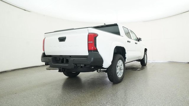 Vehicle image 20 of 32