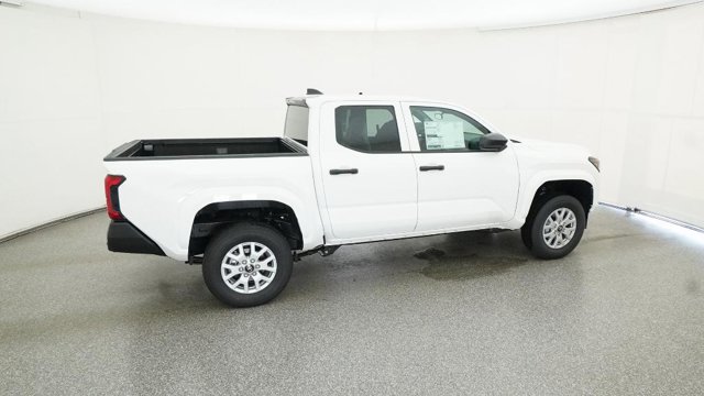 Vehicle image 16 of 32
