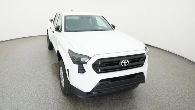Vehicle image 10 of 32
