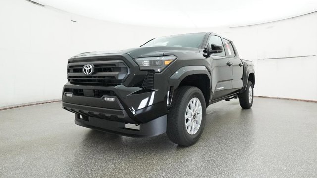 Vehicle image 4 of 32
