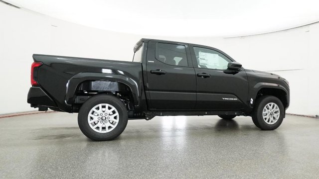 Vehicle image 14 of 32