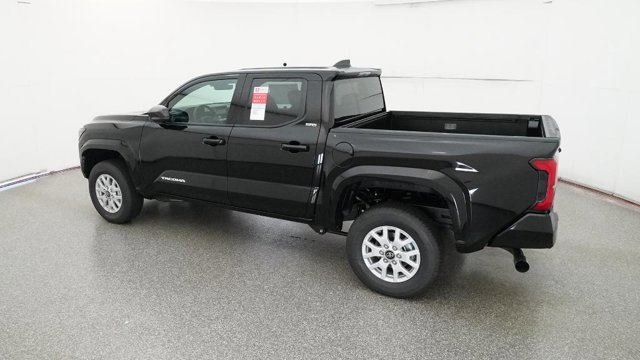 Vehicle image 26 of 32