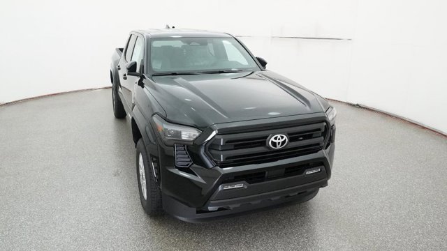 Vehicle image 8 of 32