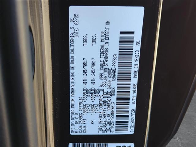Vehicle image 18 of 18