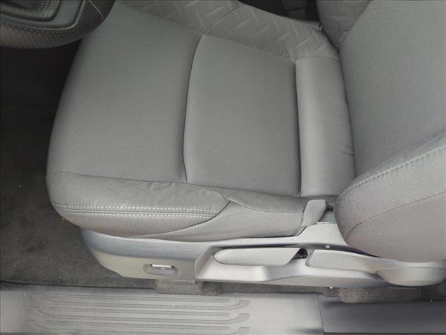 Vehicle image 9 of 18