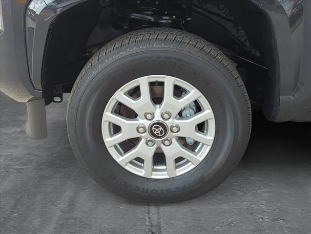 Vehicle image 10 of 18