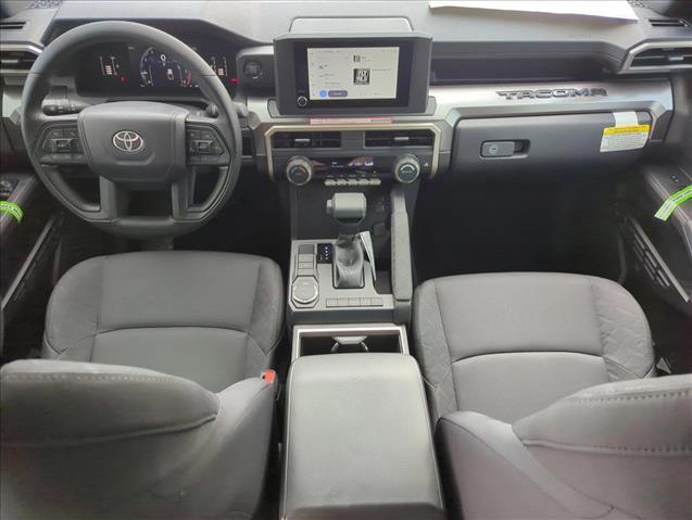 Vehicle image 15 of 18