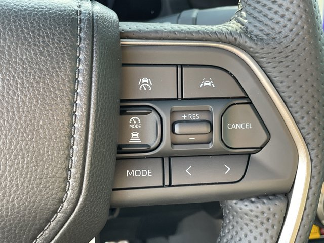 Vehicle image 20 of 30