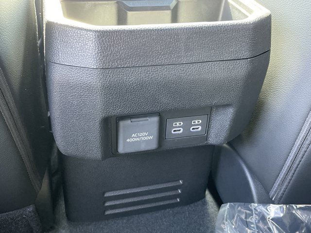 Vehicle image 15 of 30