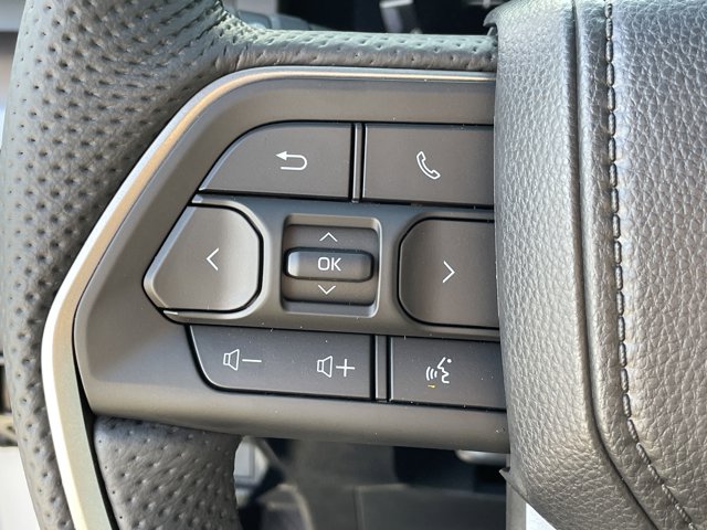 Vehicle image 19 of 30