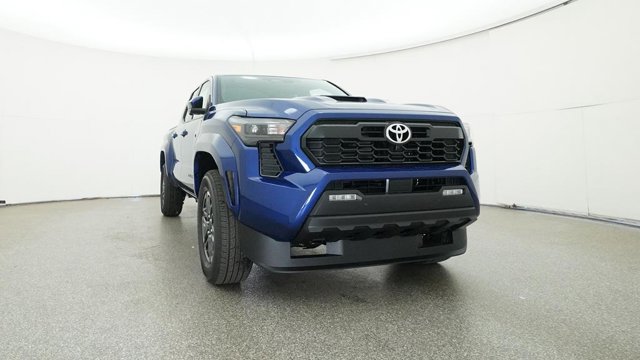 Vehicle image 27 of 33