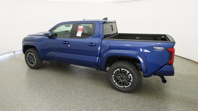 Vehicle image 10 of 33
