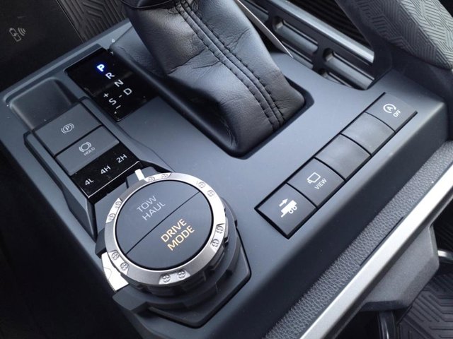 Vehicle image 21 of 21