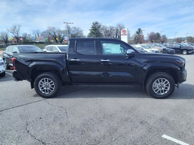 Vehicle image 7 of 21