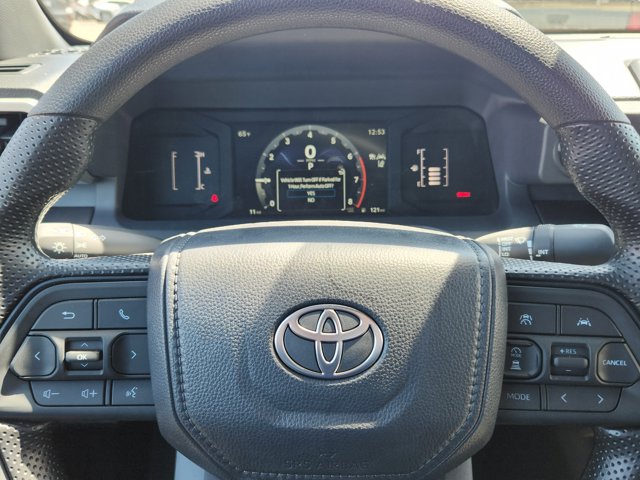 Vehicle image 10 of 12