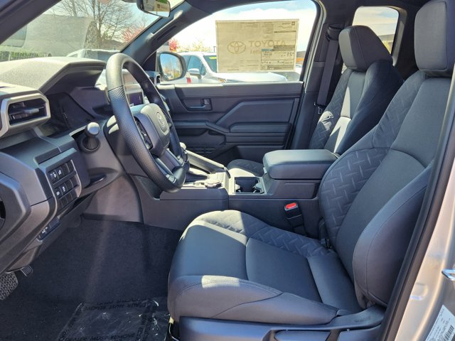 Vehicle image 8 of 12